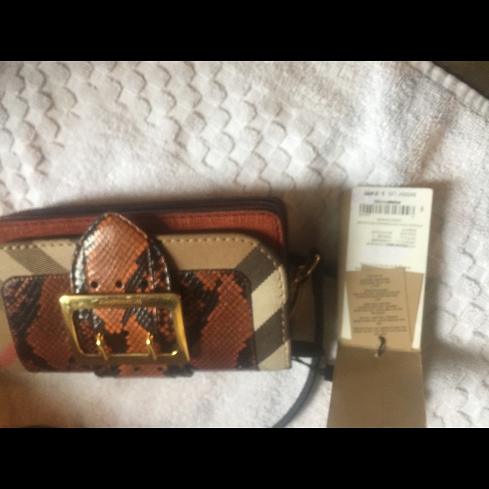 Burberry patchwork snakeskin crossbody bag - Picture 6 of 6